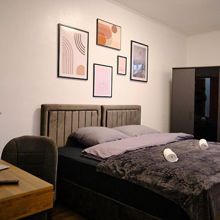 Primetime Suite Fuer 8+Kueche/Wifi Есен Екстериор снимка