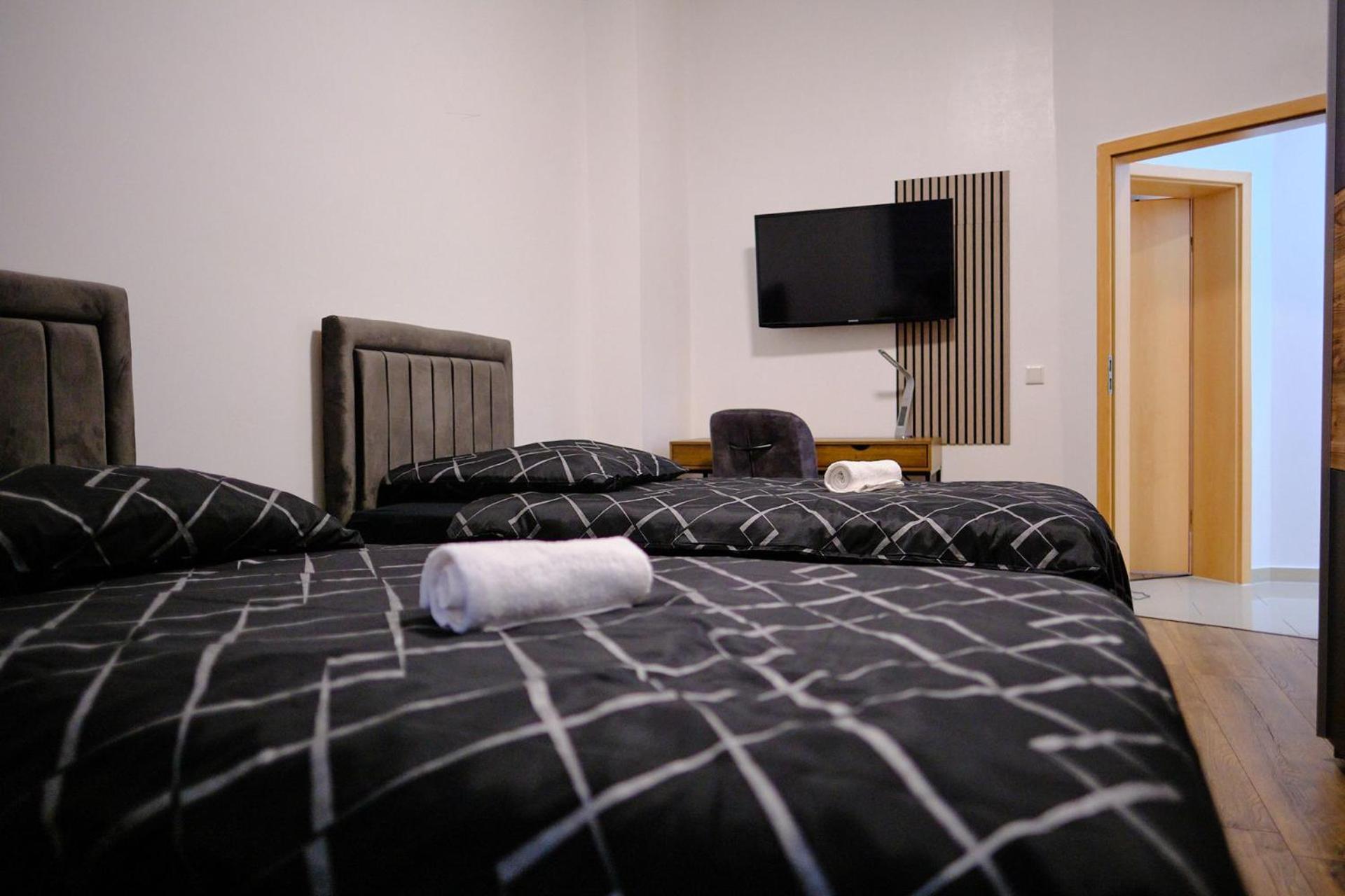 Primetime Suite Fuer 8+Kueche/Wifi Есен Екстериор снимка